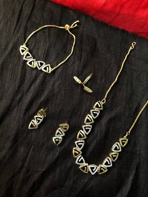 Gold diamond necklaces 1