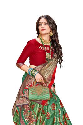 Green plain banarasi silk saree with blouse 3