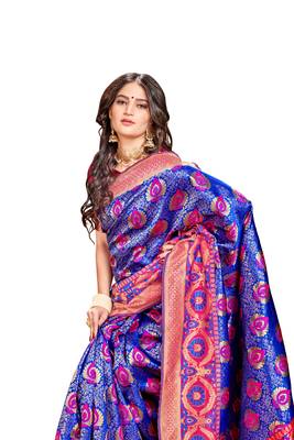 Blue plain banarasi silk saree with blouse 3