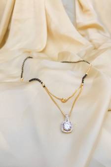Gold mangalsutra