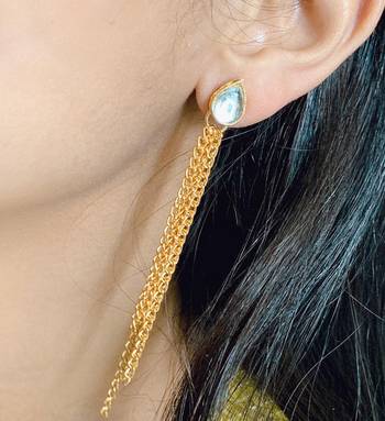 Gold diamond earrings 1