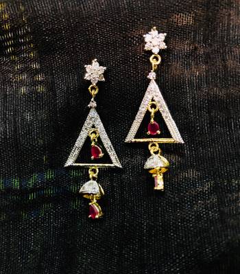 Gold diamond earrings 1