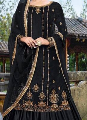 Black Embroidered Velvet Salwar 2
