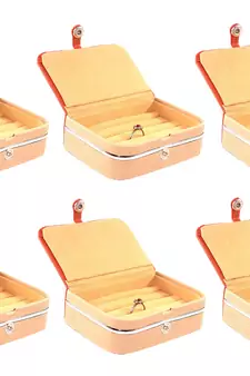 Brown jewellery-box