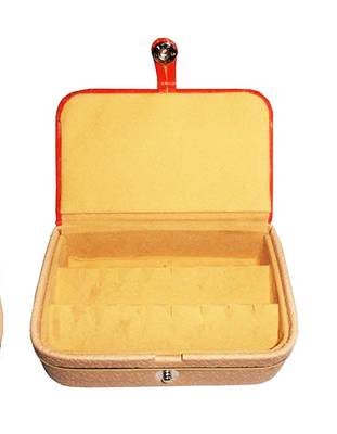 Brown jewellery-box 2