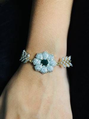 Gold diamond bracelets 1