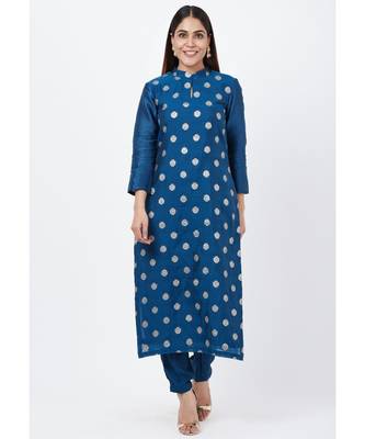 Blue Chanderi Thread Embroidered Kurti with Straight Pants 1
