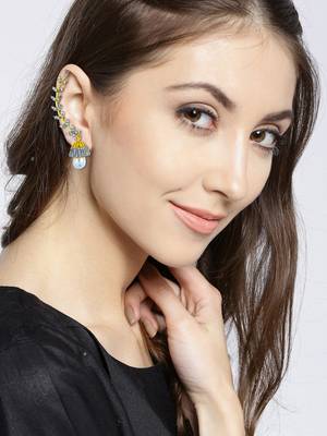 Silver cubic zirconia ear-cuffs 4