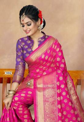 Pink woven silk blend saree with blouse 2