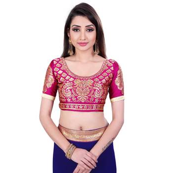 Blue printed chiffon saree with blouse 6