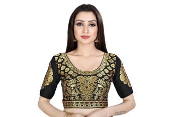 Red printed chiffon saree with blouse 5