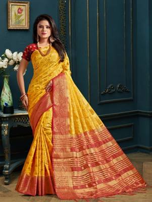 Yellow Woven Kanjivaram Silk Saree With Blouse 1