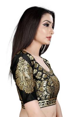 Yellow printed chiffon saree with blouse 6