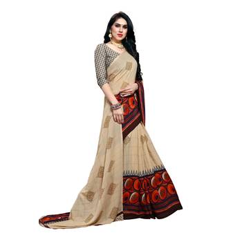 Cream printed georgette saree with blouse 4