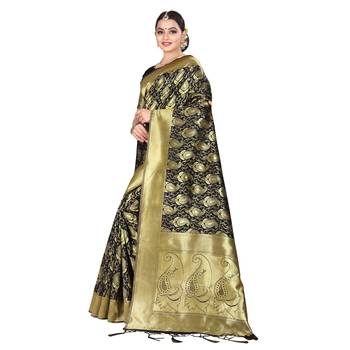 Black printed silk blend saree with blouse 2