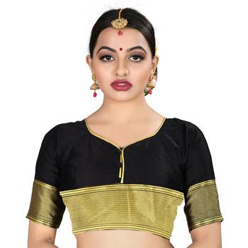 Black printed silk blend saree with blouse 5