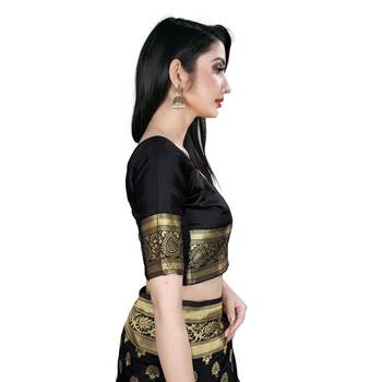 Black printed silk blend saree with blouse 6