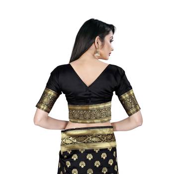 Black printed silk blend saree with blouse 7