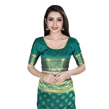 Green printed silk blend saree with blouse 5