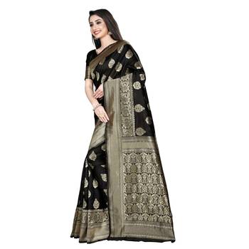 Black printed silk blend saree with blouse 2