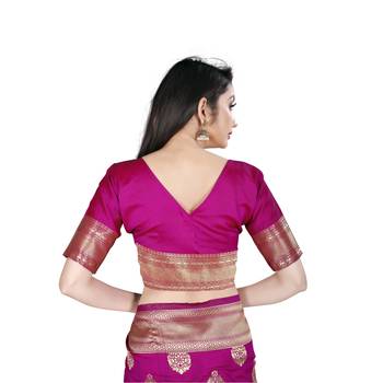 Pink printed silk blend saree with blouse 7