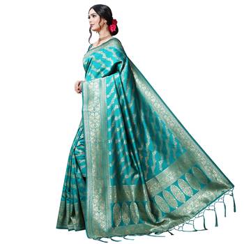 Green printed silk blend saree with blouse 2