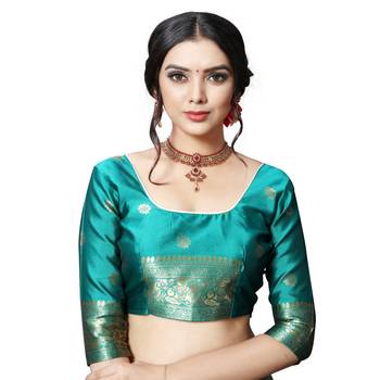Green printed silk blend saree with blouse 6