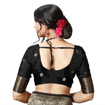 Black printed silk blend saree with blouse 8