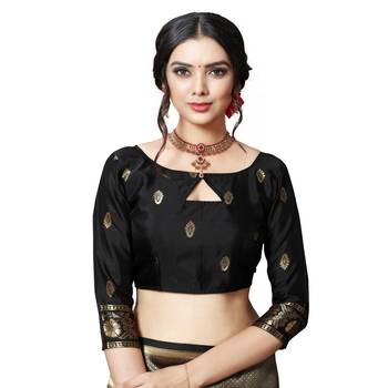 Black printed silk blend saree with blouse 6