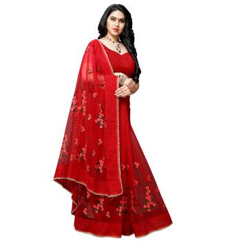 Red printed net saree with blouse 4