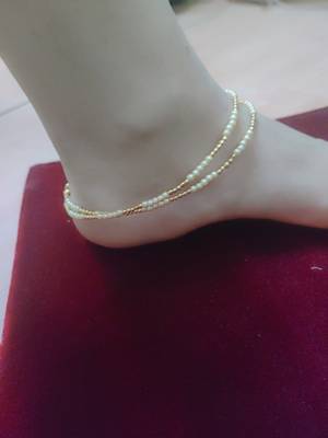 Set Of 2 Gold & Cream Beaded Anklets For Women 3