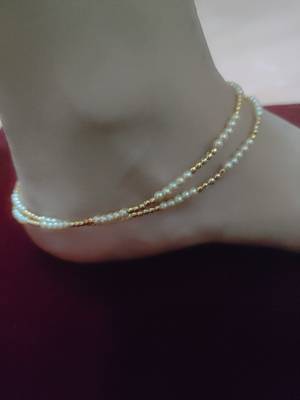Set Of 2 Gold & Cream Beaded Anklets For Women 4