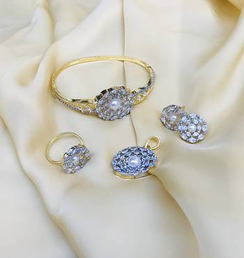 Gold jewellery necklace set  1