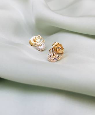 Gold earrings 1