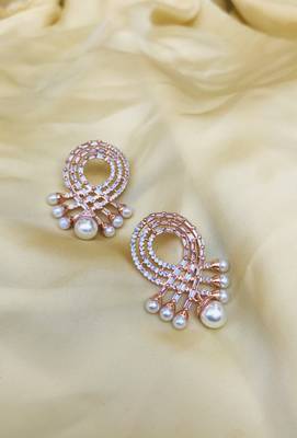 Gold earrings 1