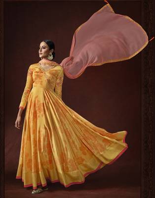 Multicolor resham embroidery crepe salwar 4