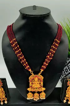 red beaded jewellery necklace sets