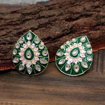 Multicolor Studs 4