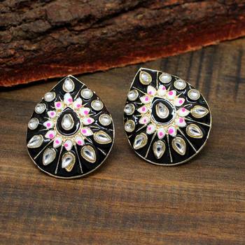 Multicolor Studs 5