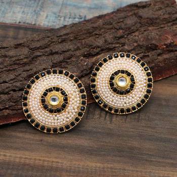 Multicolor Studs 3
