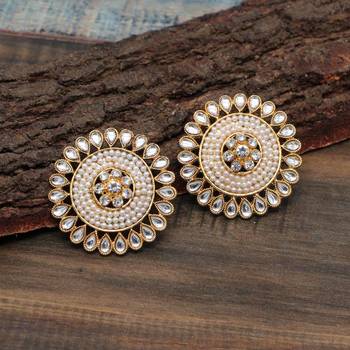 Multicolor Studs 3
