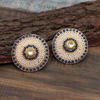 Multicolor Studs 3