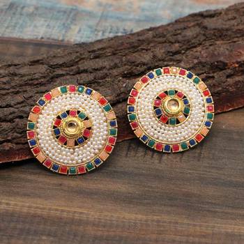 Multicolor Studs 4