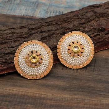 Multicolor Studs 4