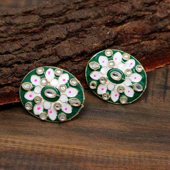 Multicolor Studs 4
