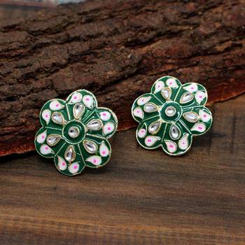 Multicolor Studs 5