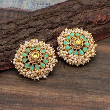 Multicolor studs 4