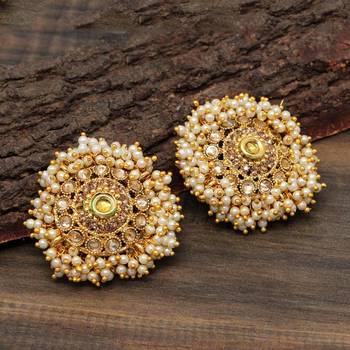 Multicolor studs 2