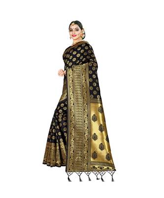 Black printed silk blend saree with blouse 2