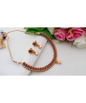 Cute Antique Neckset With A Pair Of Matching Ear Rings 1